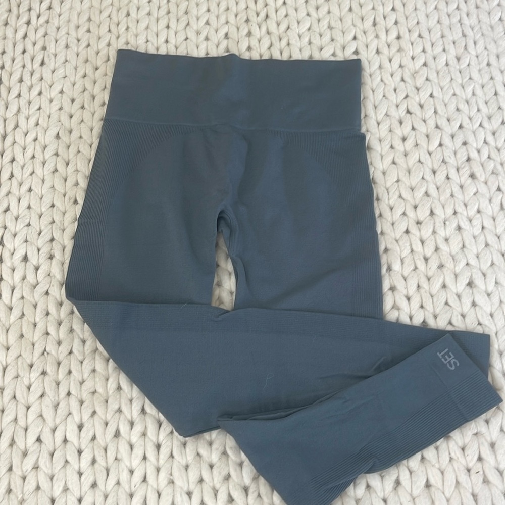 SET Active leggings